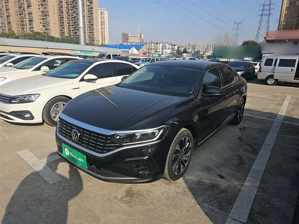 Volkswagen Passat 2023 Facelift 330TSI Elite Edition