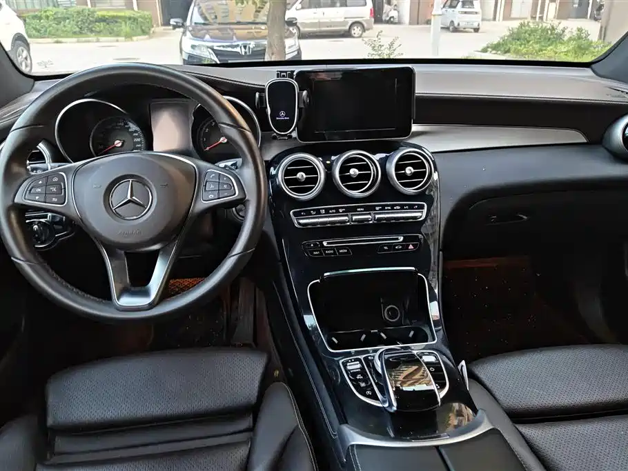 Mercedes-Benz GLC 2017 GLC 200 4MATIC фото 12