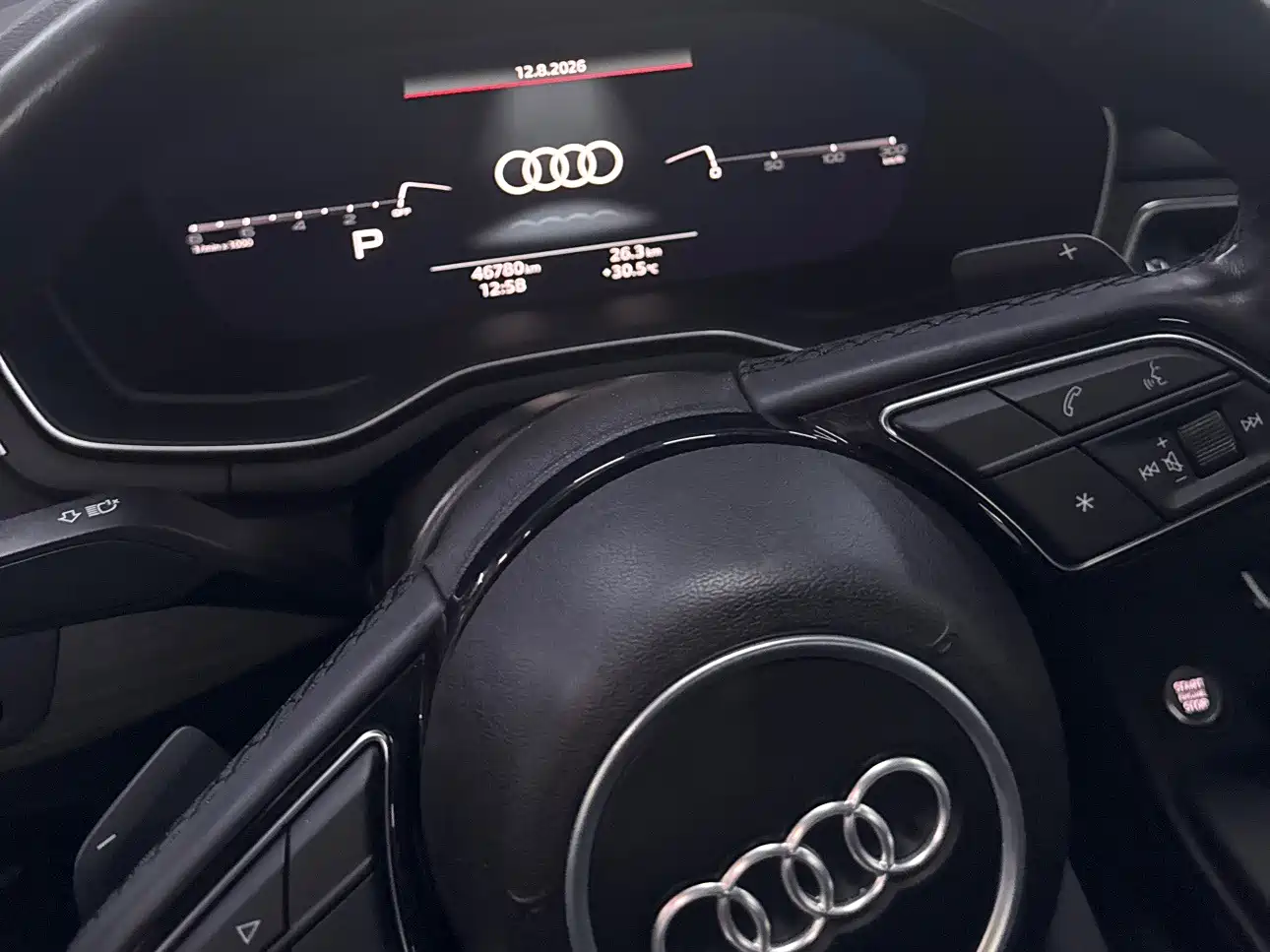 Фото 14 - Audi A4 (Import)