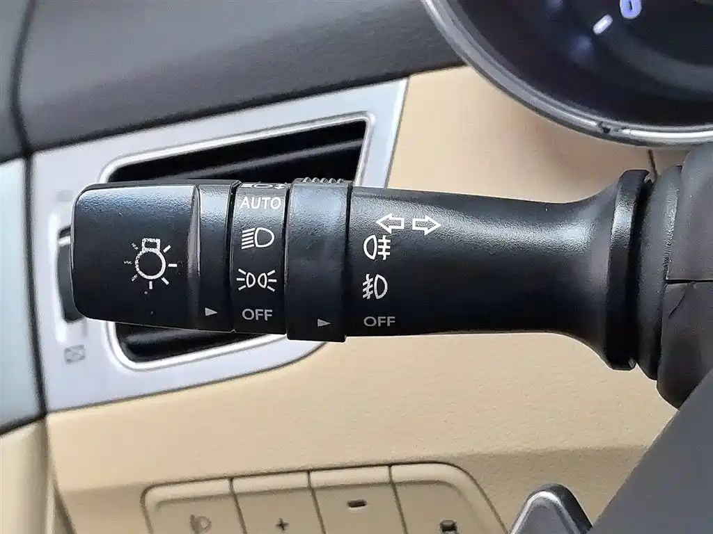 Hyundai Langdong 2012 1.8L Automatic Premium фото 21