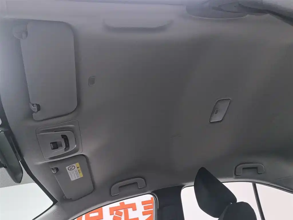 Toyota Corolla 2023 1.5L Pioneer Edition фото 14