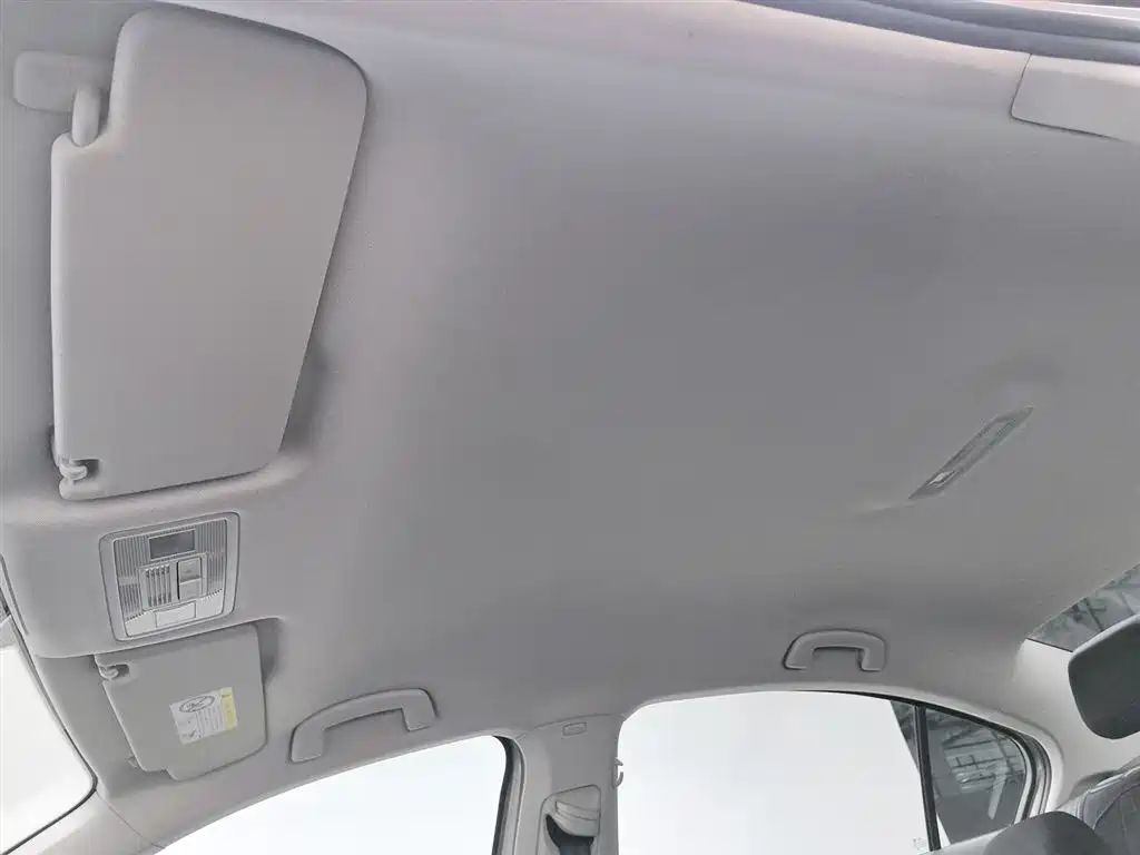 Volkswagen Bora 2020 1.5L Manual Fashion фото 14