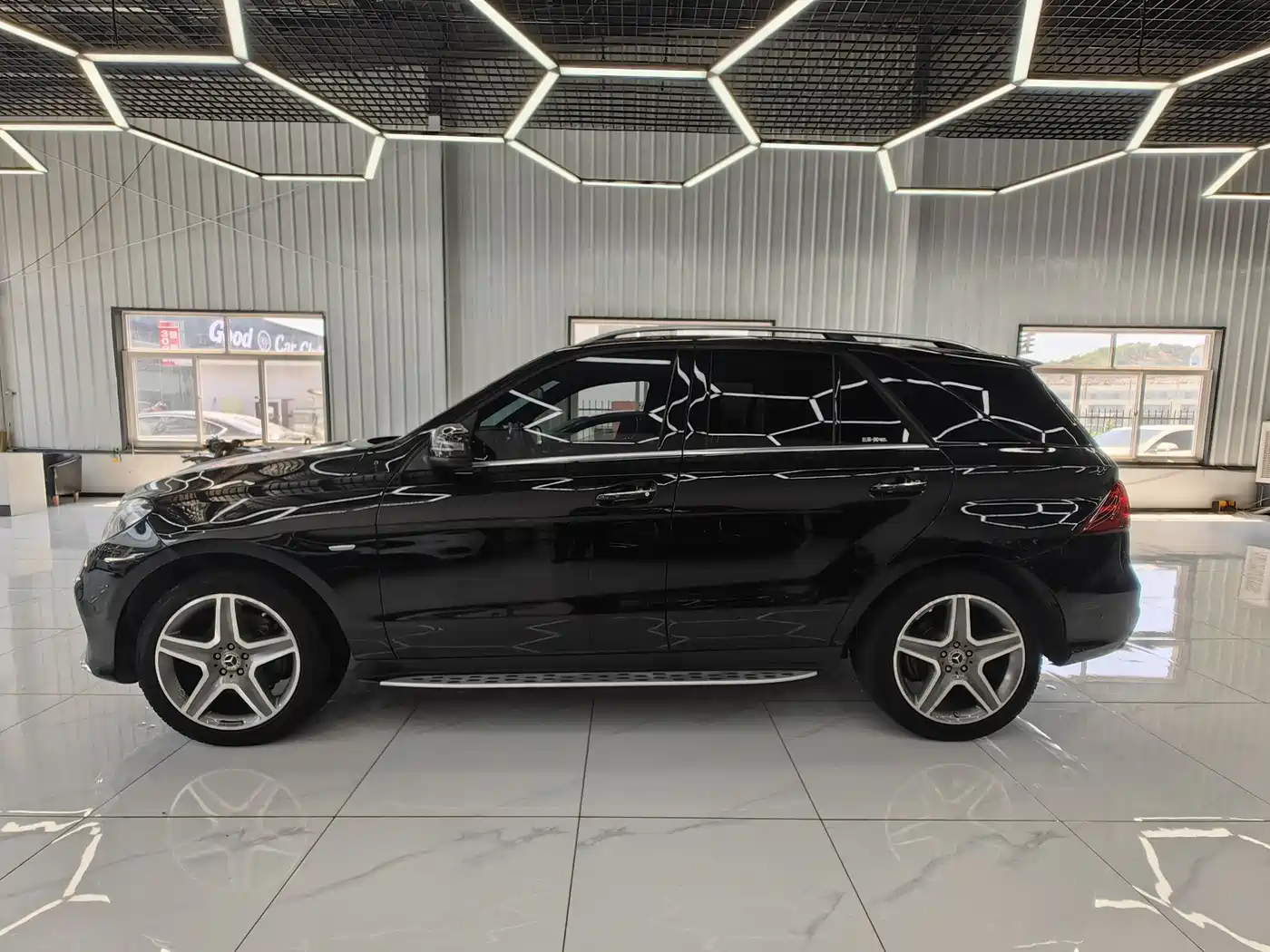 Mercedes-Benz GLE 2019 GLE 400 4MATIC Collector's Edition фото 8