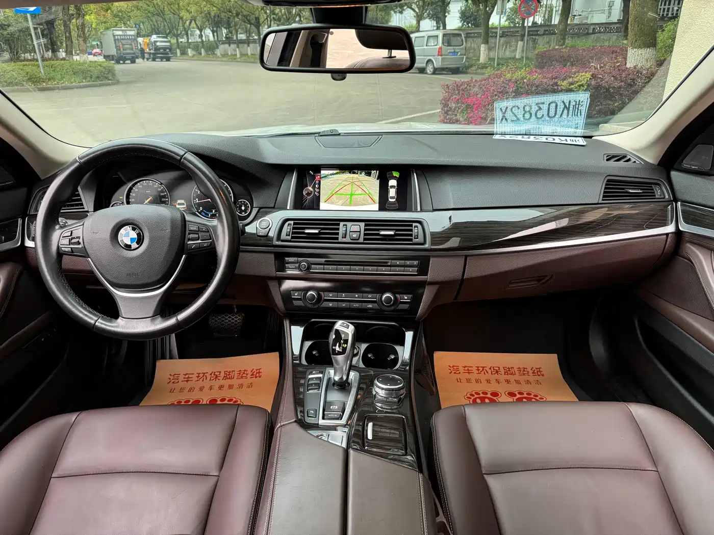BMW 5 Series 2014 525Li Luxury Design Package фото 10