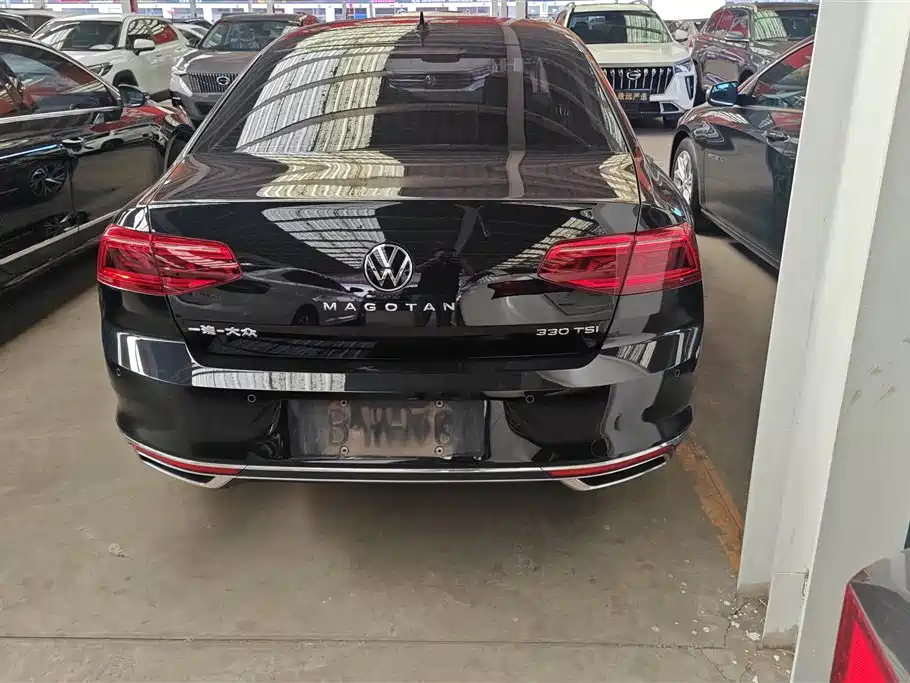 Volkswagen Magotan 2021 330TSI DSG 30th Anniversary Edition фото 3