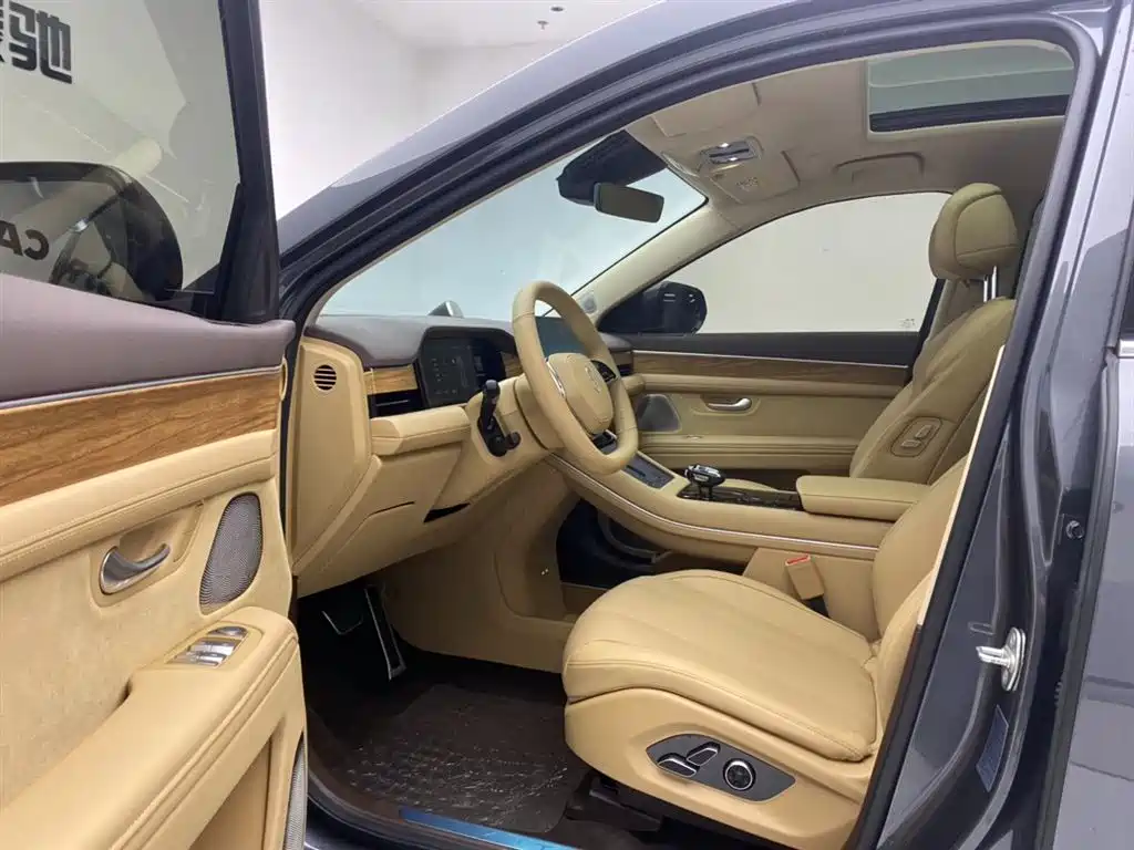 AITO Wenjie AITO M7 2024 1.5T Smart AWD Max 6-Seater фото 16