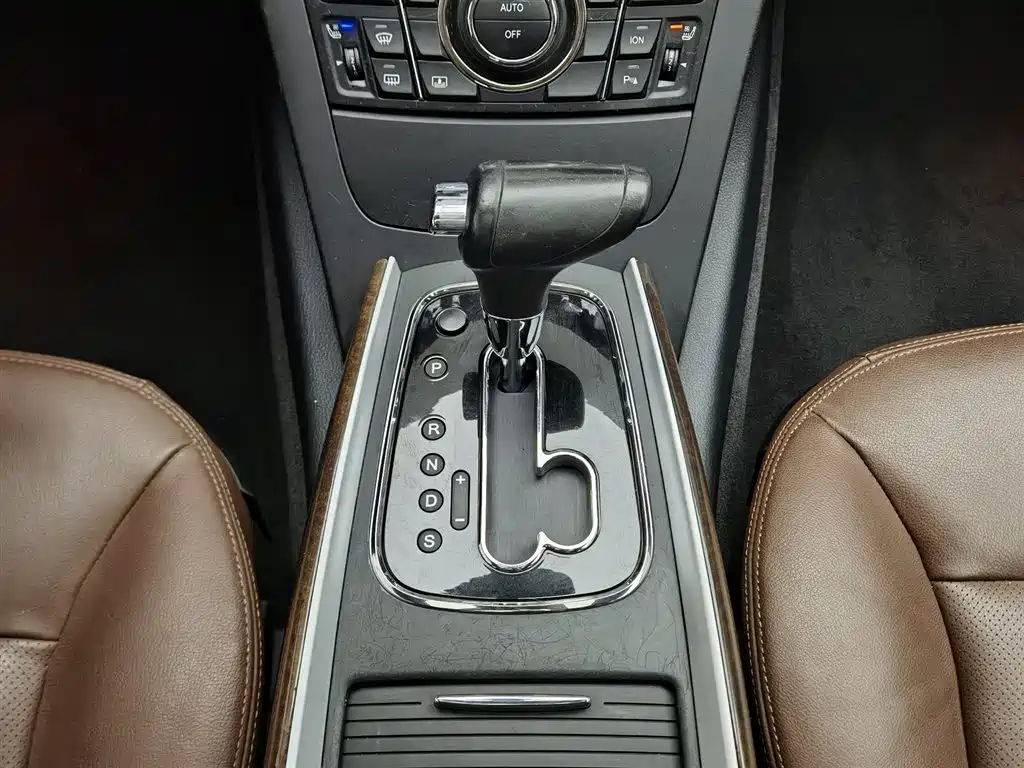 Hongqi H7 2015 2.0T Luxury фото 13