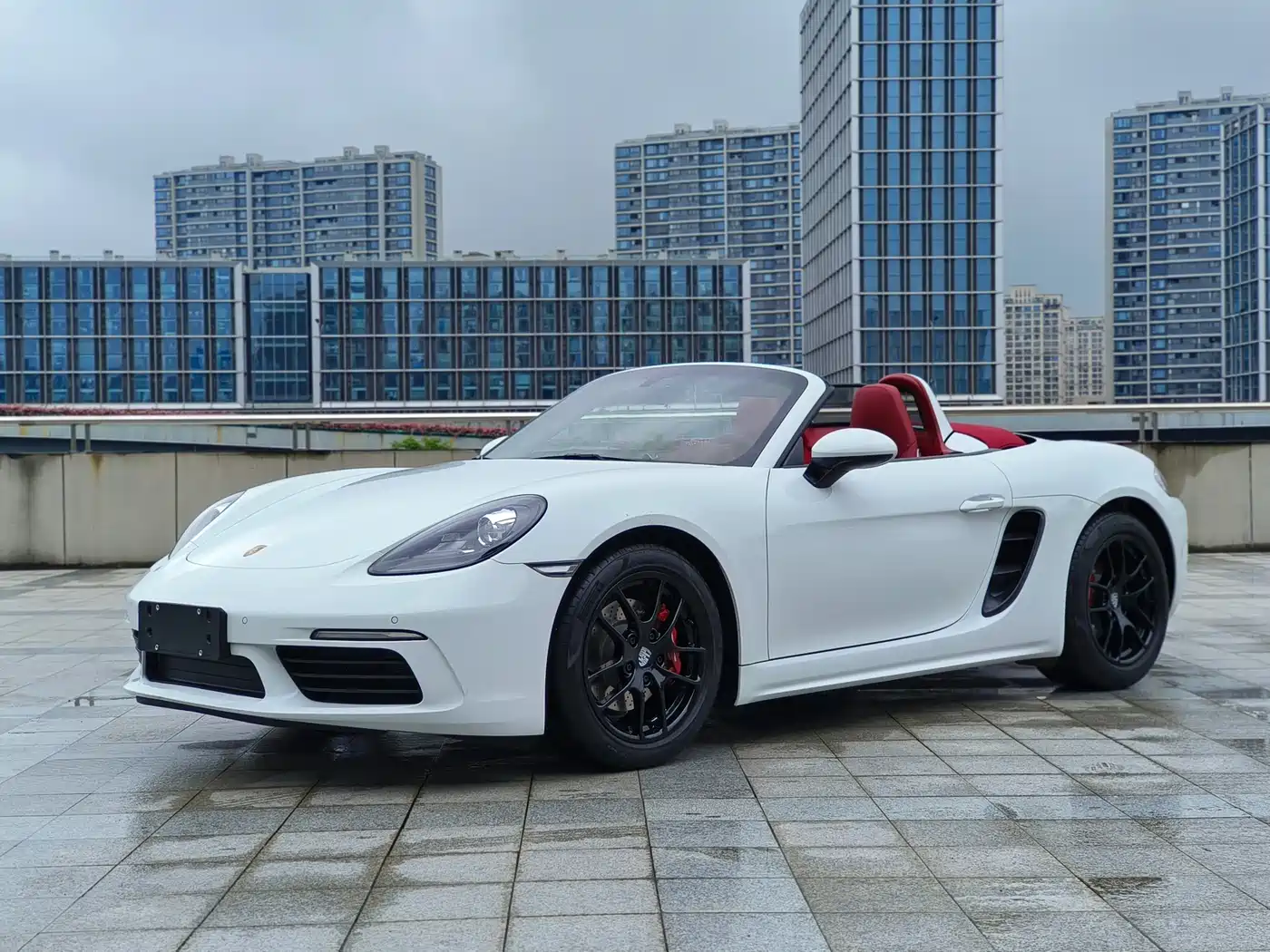 PORSCHE 718