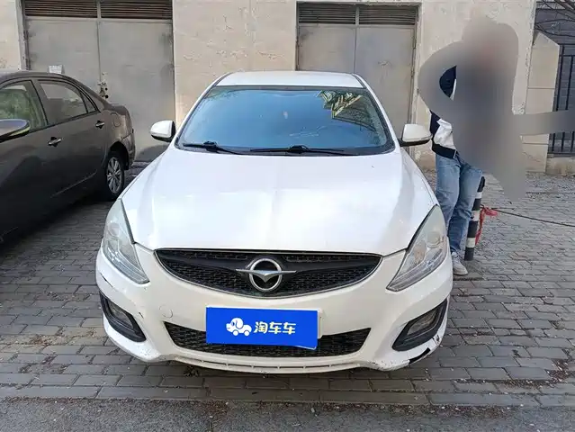 Haima Automobile M6