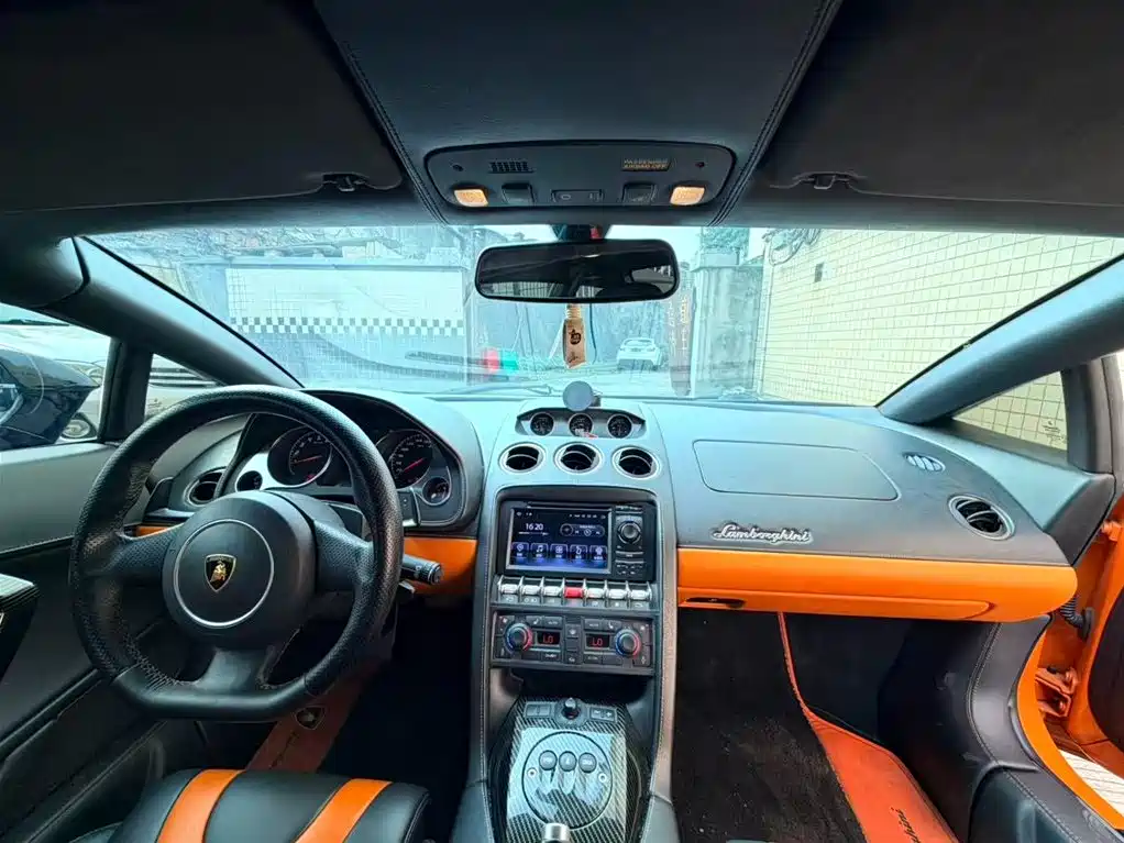 Lamborghini Gallardo 2012 LP 560-4 Gold Edition фото 6