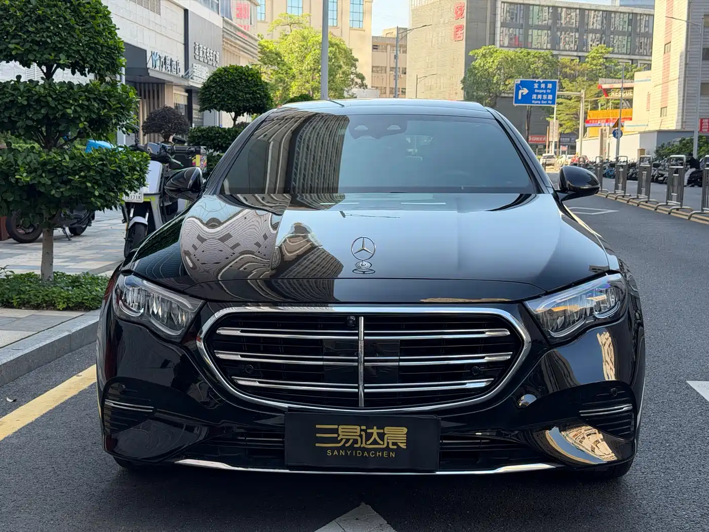 Mercedes-Benz E-Class 2024 E 300 L Fashion фото 2
