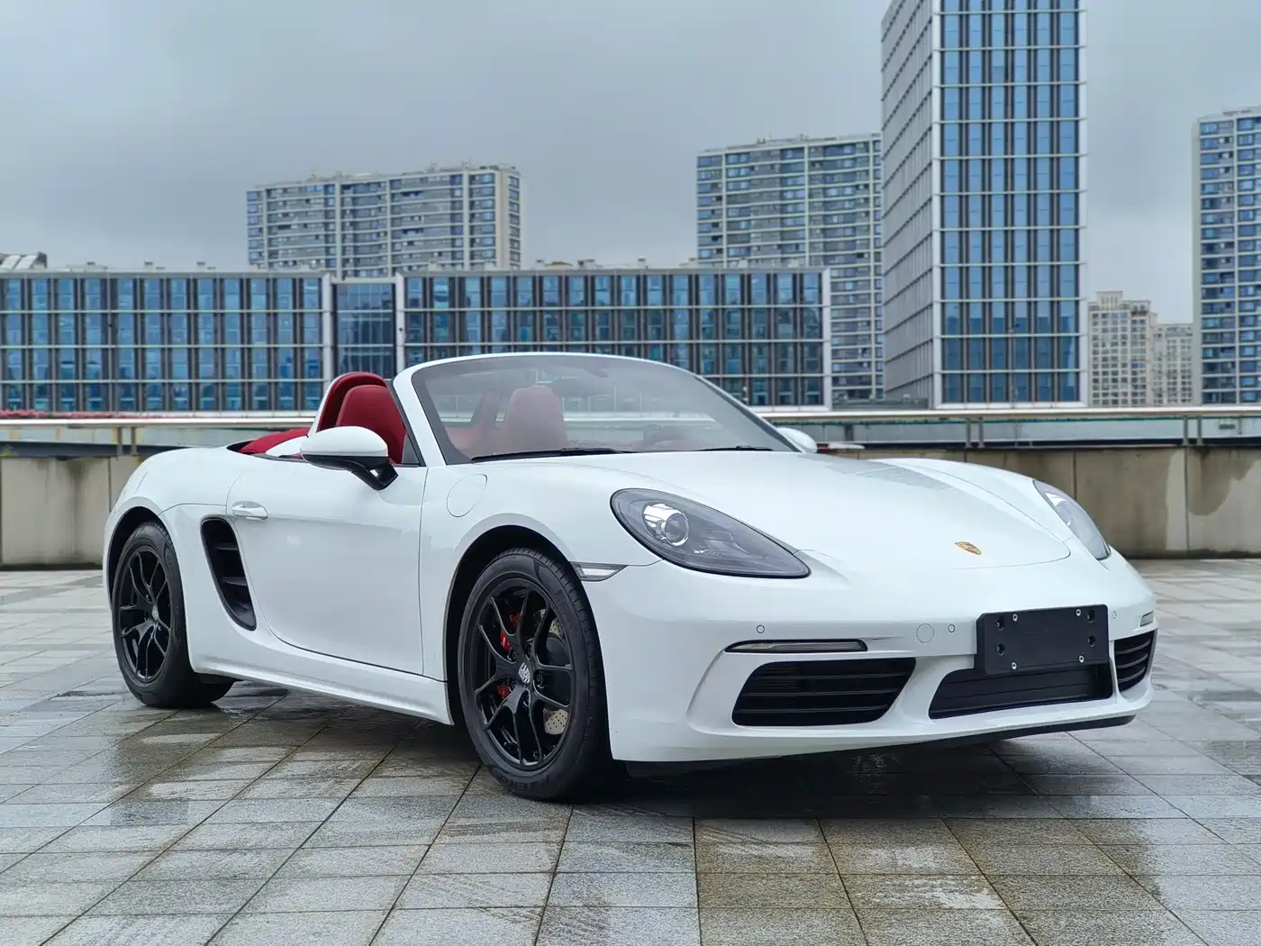 PORSCHE 718