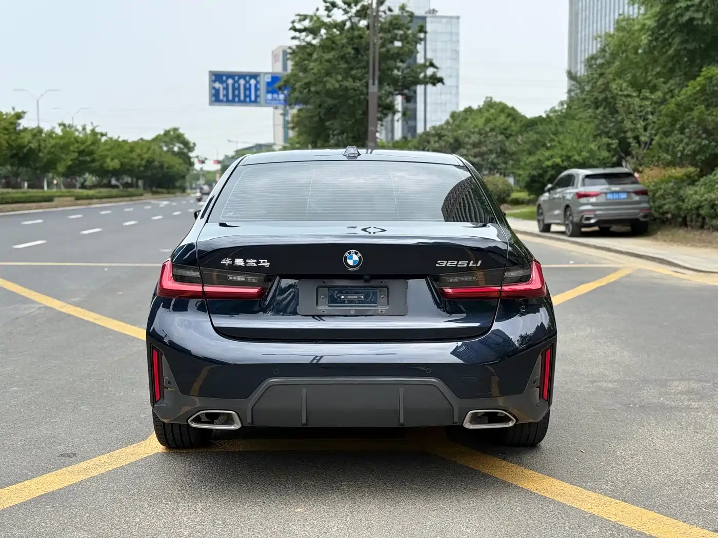 BMW 3 Series 2024 320Li M Sport Package фото 6
