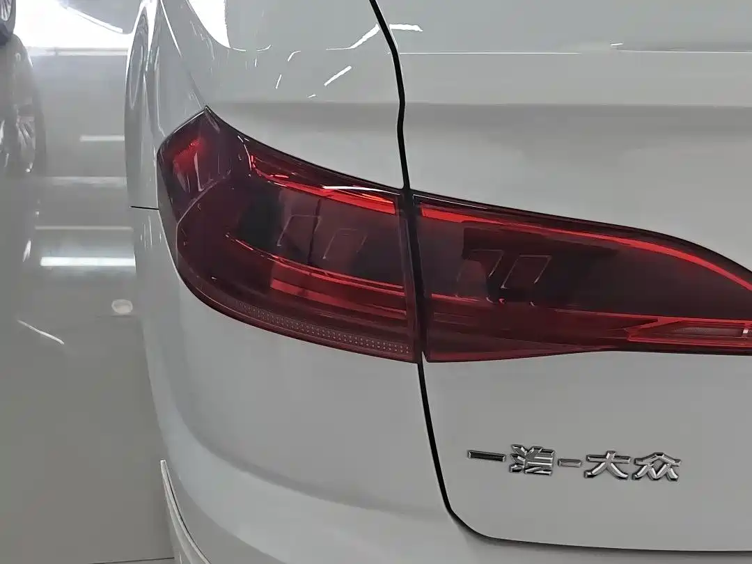 Volkswagen Bora 2025 200TSI DSG Joy Ride Navigation Edition фото 6