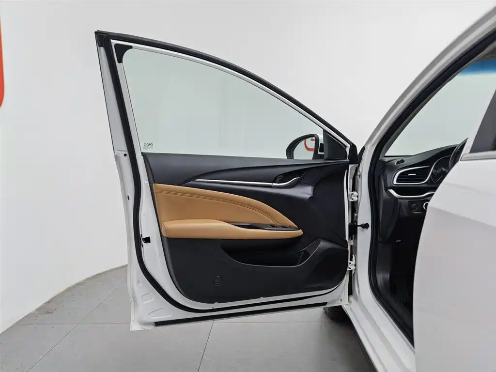 Buick Excelle 2019 18T Automatic Connected Flagship (China V) фото 8