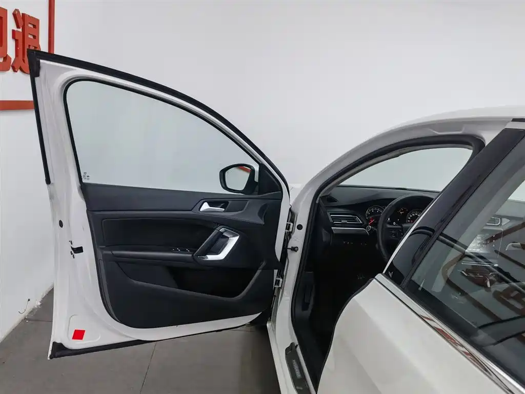 Peugeot 408 2014 1.6T Automatic Supreme Edition фото 8