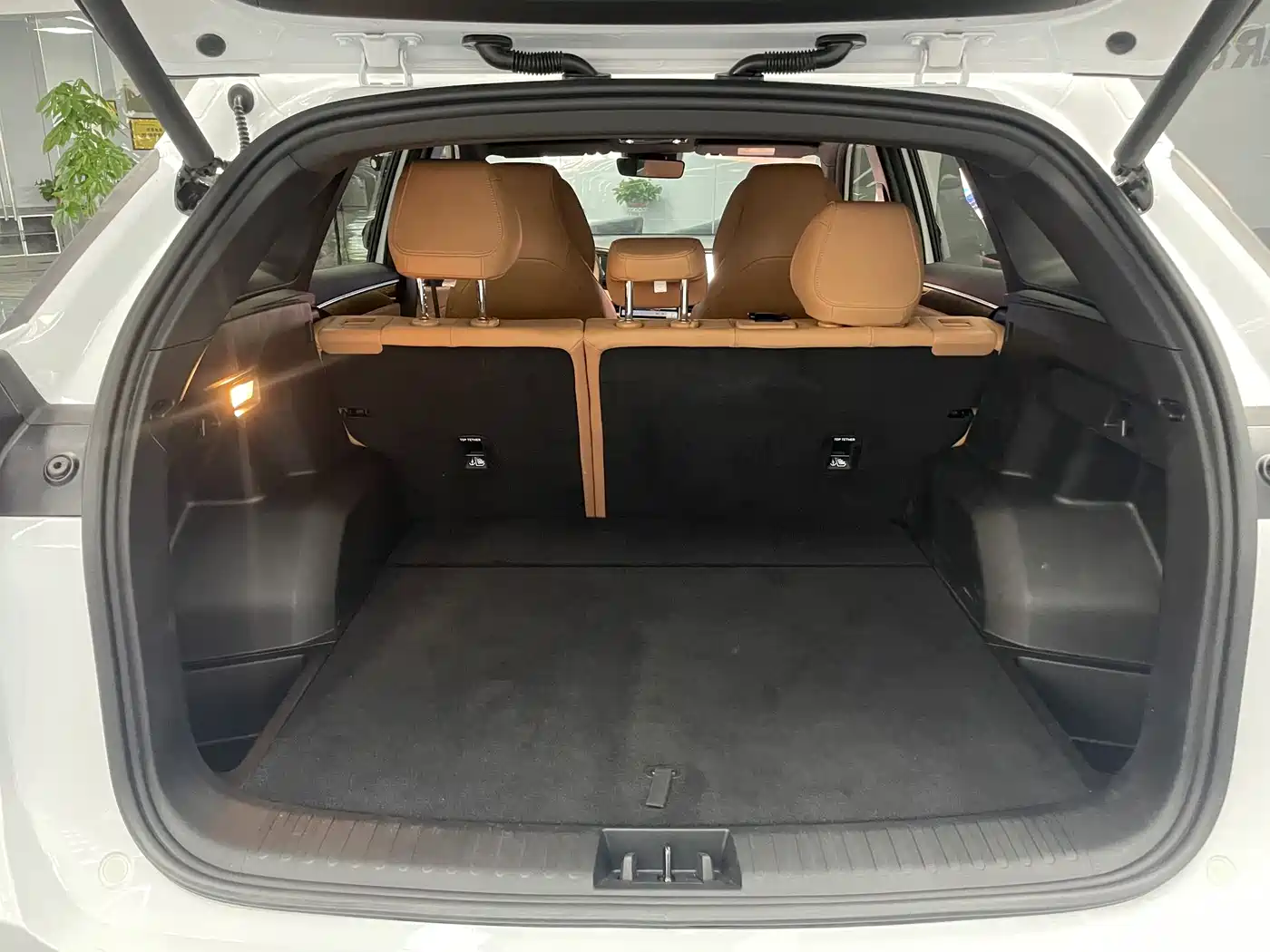 Geely Galaxy Galaxy L7 2025 EM-i 115km Explorer+ Edition фото 17