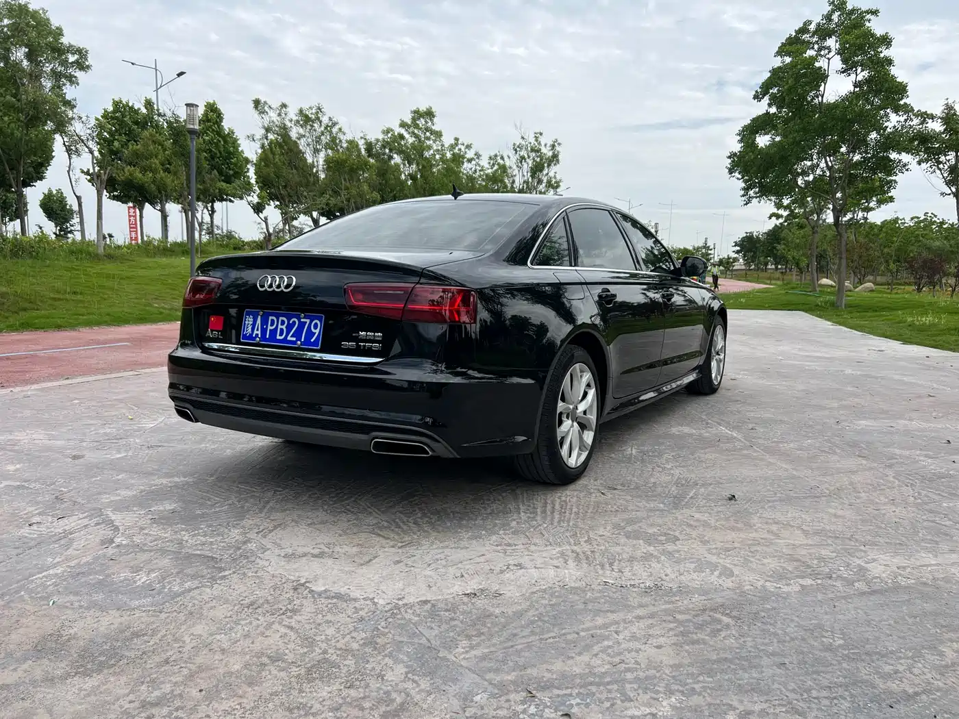 Audi A6L 2018 30th Anniversary 35 TFSI Fashion фото 5