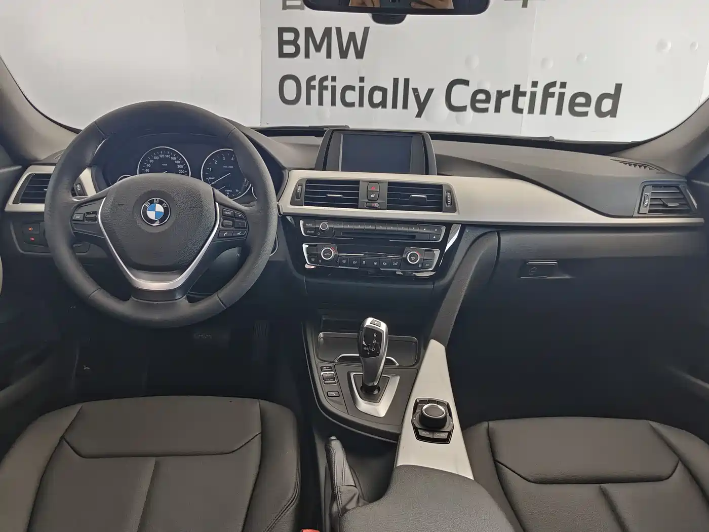 BMW 3 Series GT 2016 320i Fashion Style фото 9