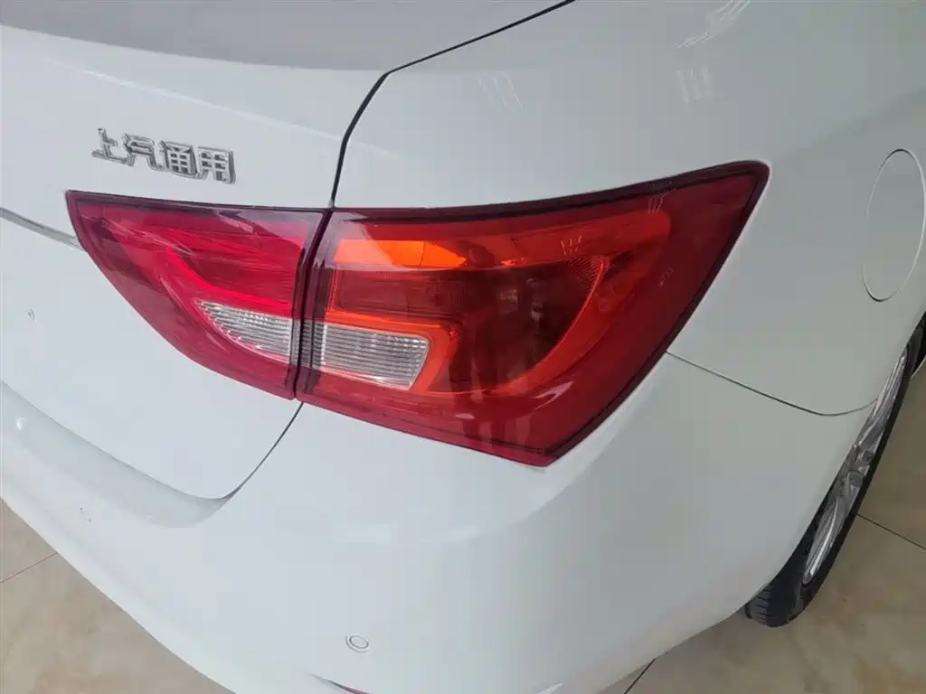 Buick Excelle 2017 15N Automatic Elite фото 8