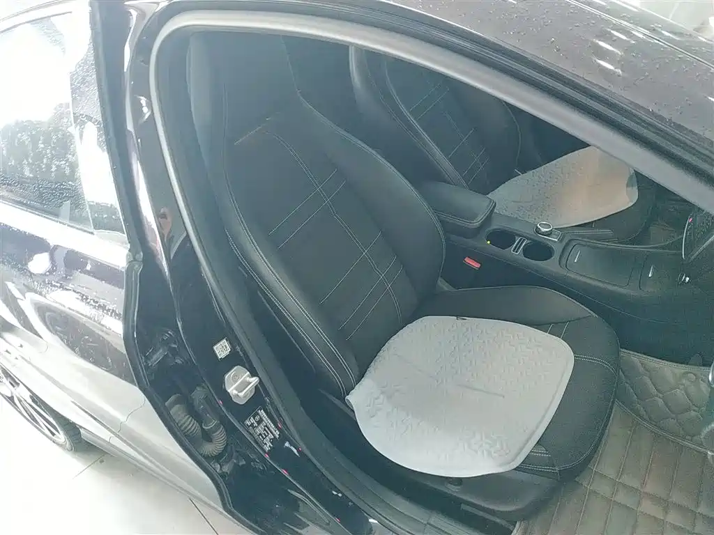 Mercedes-Benz A-Class (Import) 2015 A 200 Fashion фото 20