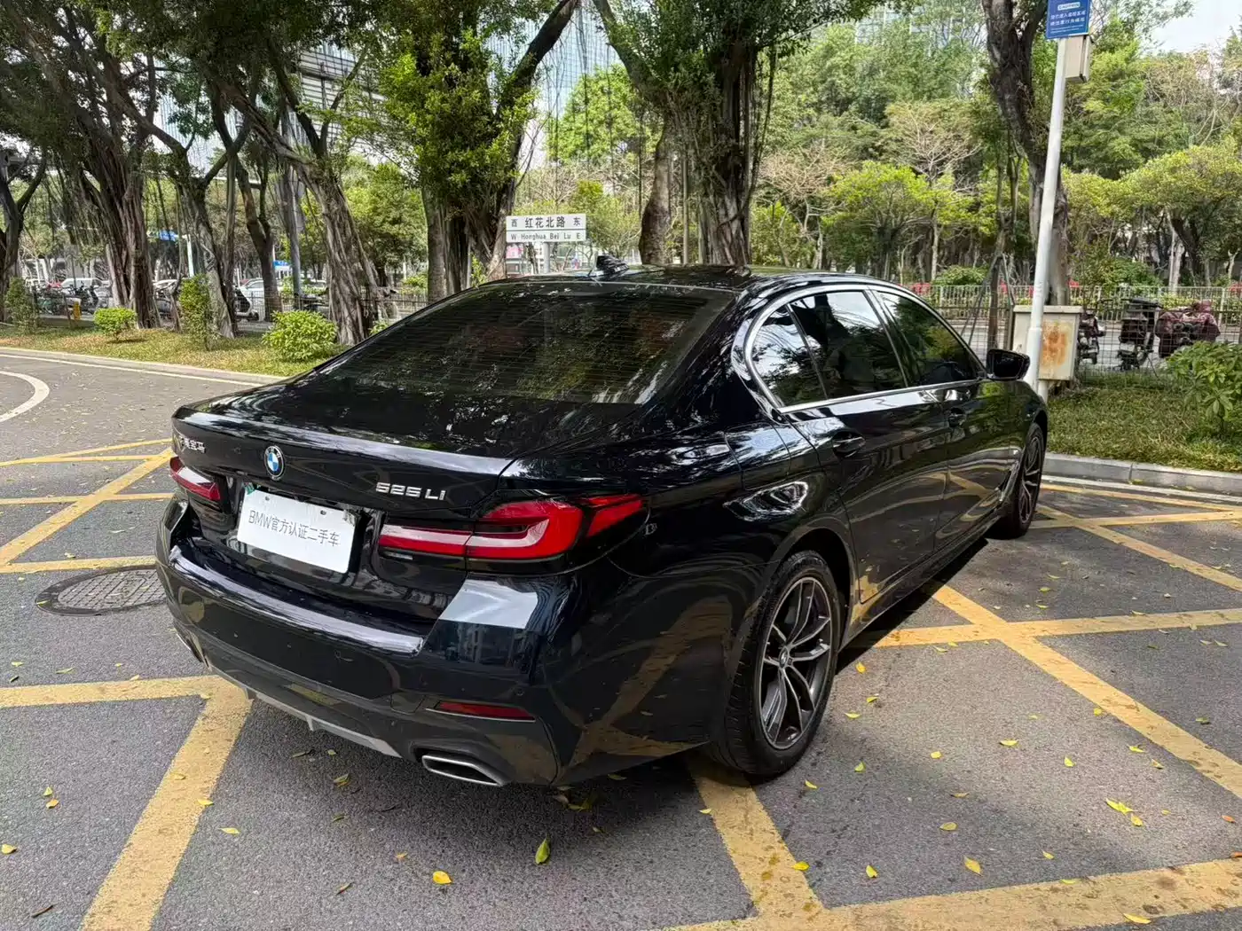 BMW 5 Series 2022 Model Second Facelift 525Li M Sport Package фото 14