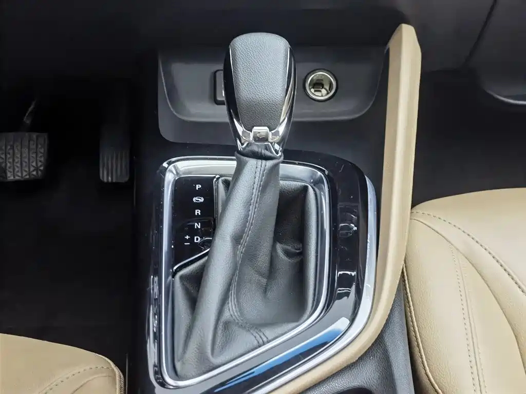 Buick GL6 2021 323T Mild Hybrid Connected Premium Trim фото 13