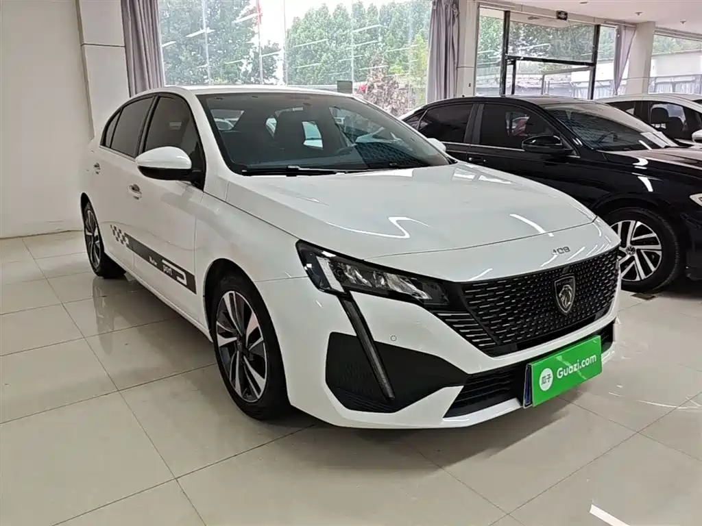 Peugeot 408 2022 1.6T Light Chaser Edition фото 22