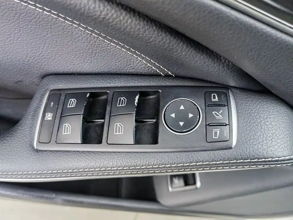 Mercedes-Benz CLA (Import) 2017 CLA 200 Dynamic фото 9