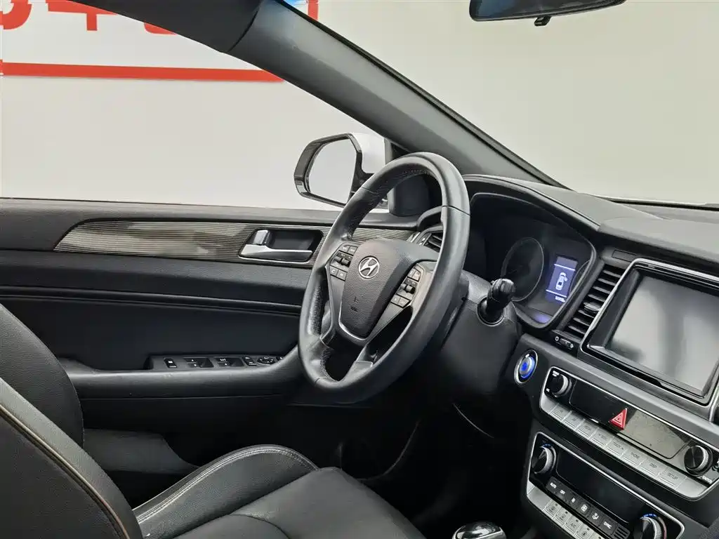 Hyundai Sonata 2018 1.6T GLS Smart China V фото 22