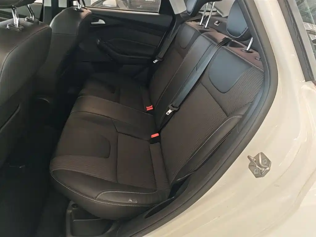 Ford Focus 2015 2012 Sedan 1.6L Automatic Trend