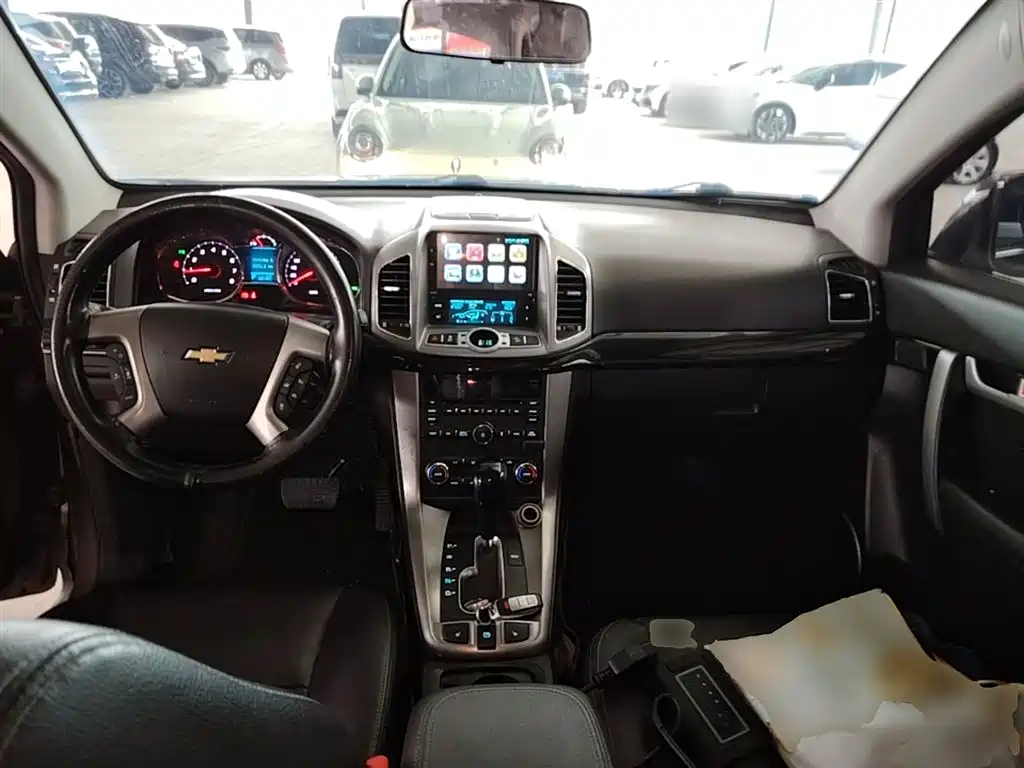 Chevrolet Captiva 2017 2.4L 4WD Flagship Edition 7-Seater фото 10