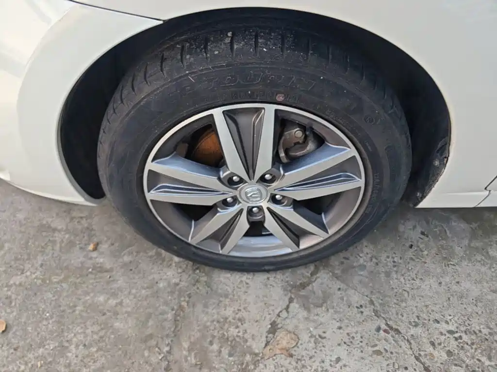 Changan Eado 2015 2015 1.6L Automatic Luxury