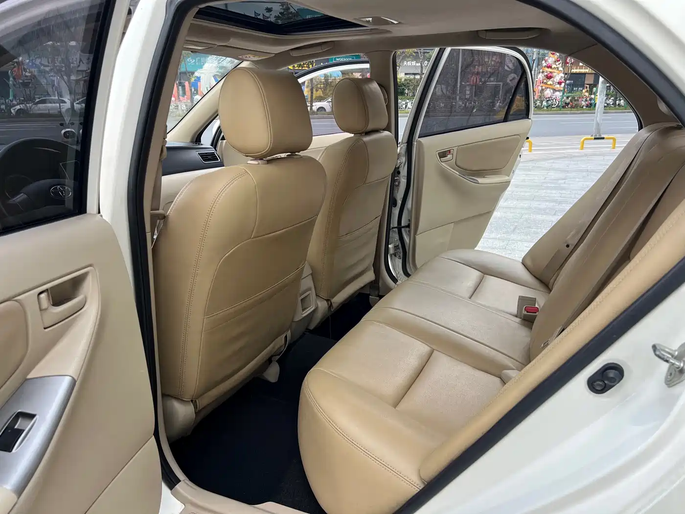 Toyota Corolla 2013 1.6L Automatic Excellence Edition фото 8