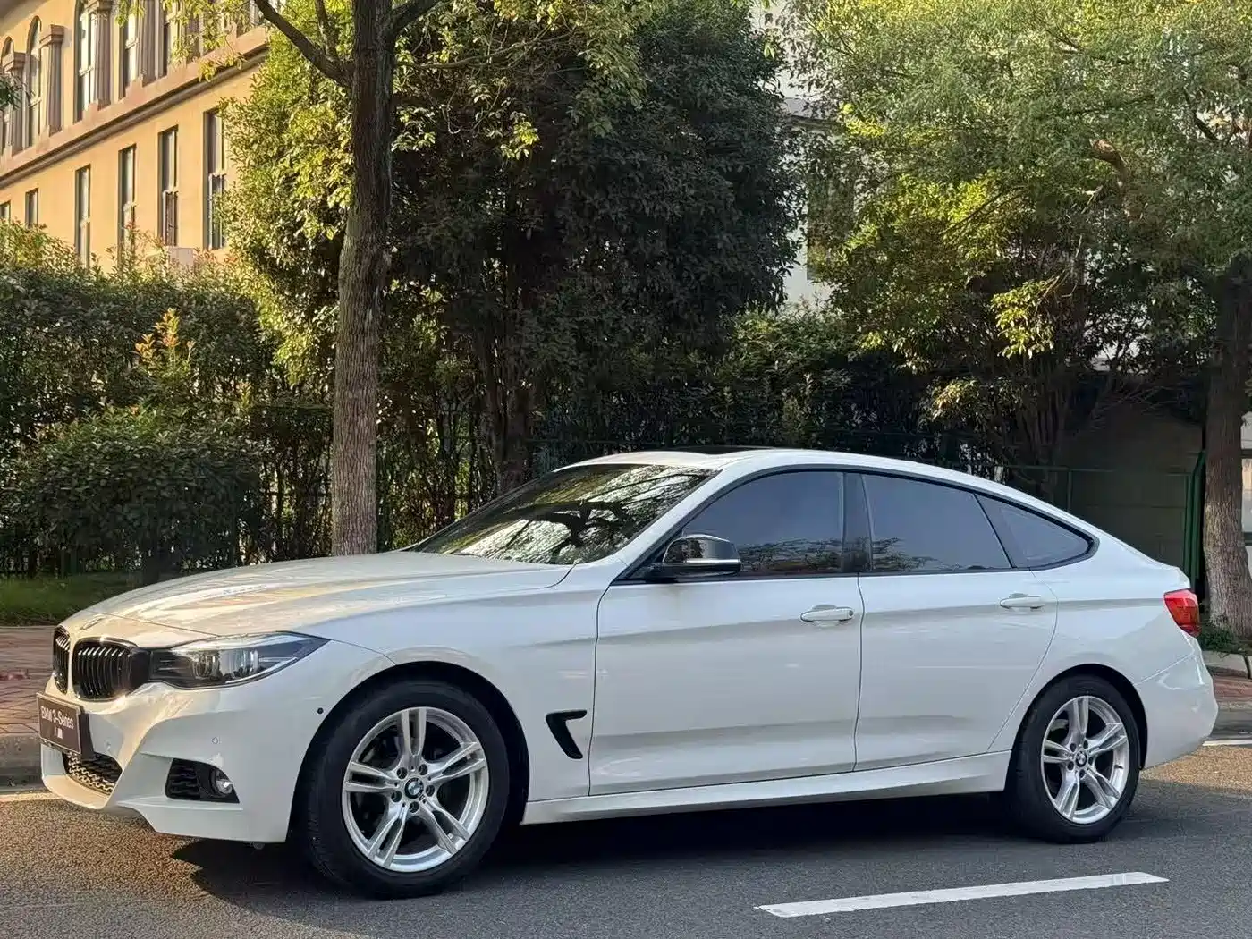 BMW 3 Series GT 2019 320i M Sport Model