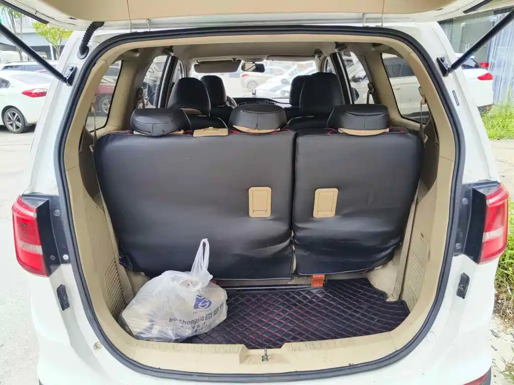 Wuling Motors Wuling 730 2021 2020 Commercial Vehicle 1.5L Manual Premium Edition 7-Seater