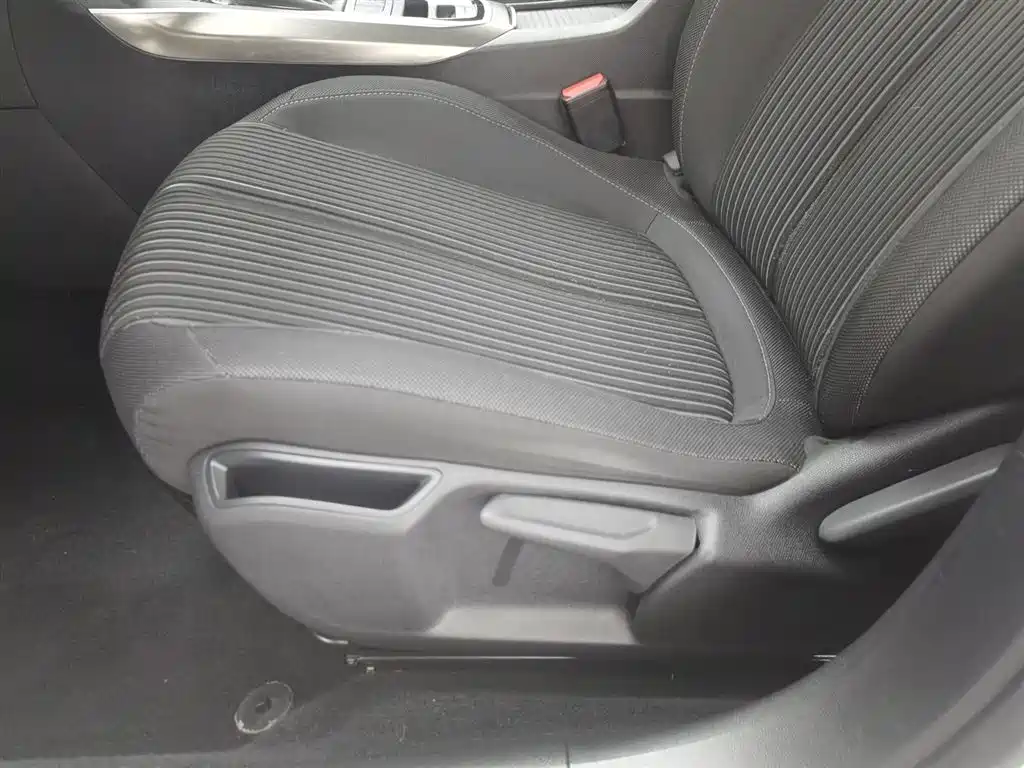 Peugeot 408 2014 1.8L Automatic Luxury Edition фото 20
