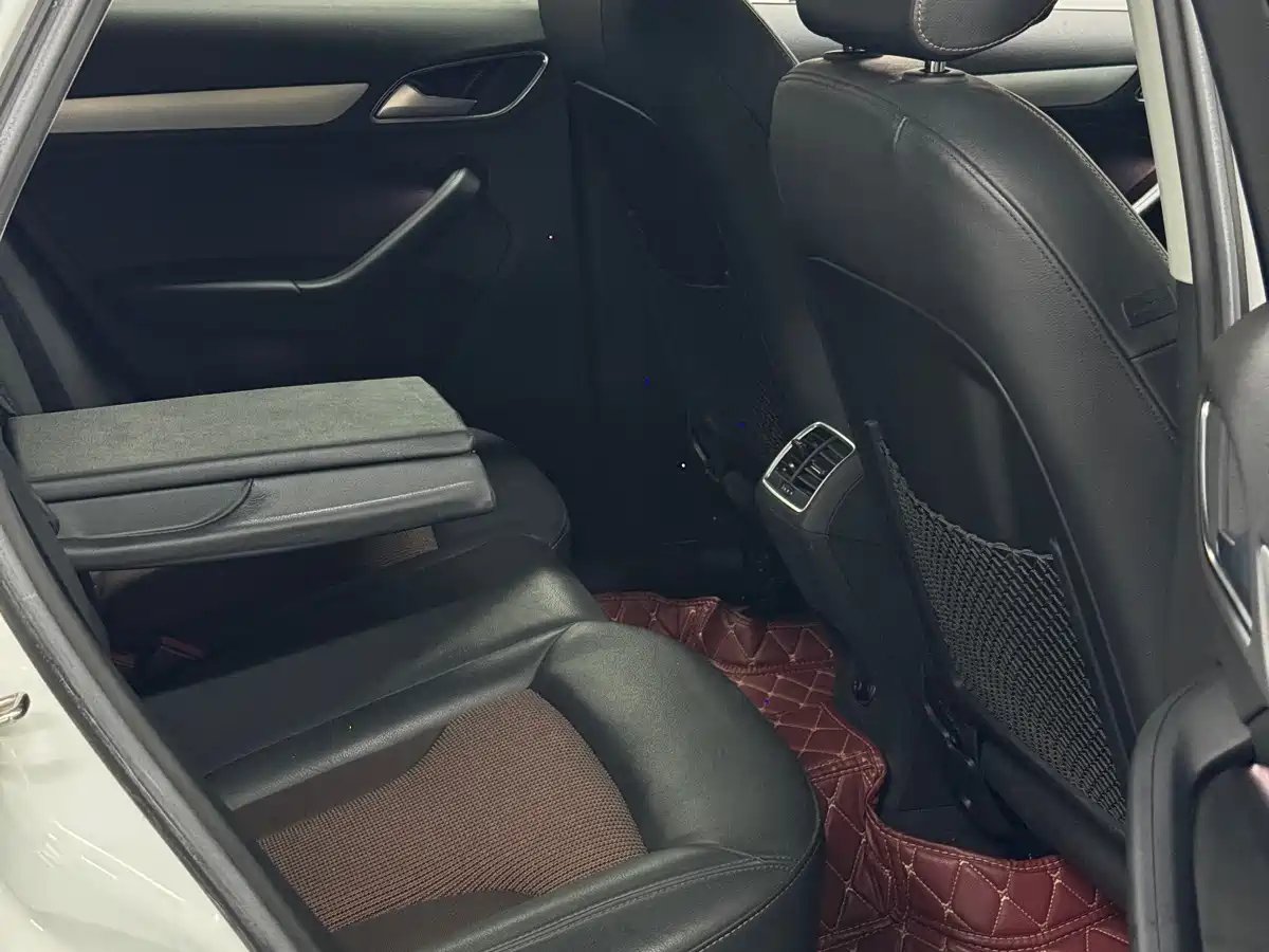 Audi Q3 2018 30 TFSI Fashion Collector's Edition фото 7