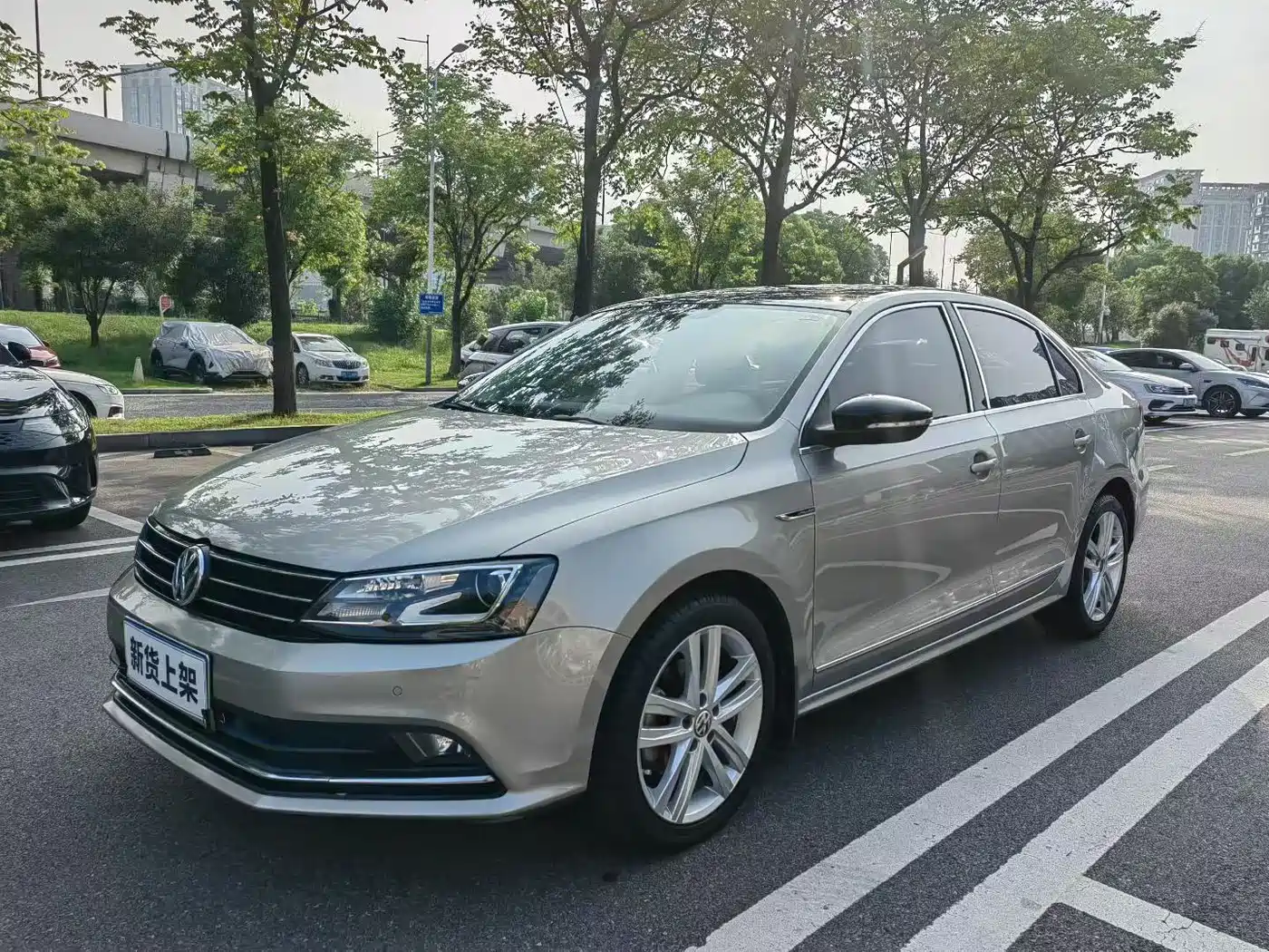 Volkswagen Sagitar 2018 280TSI DSG Luxury