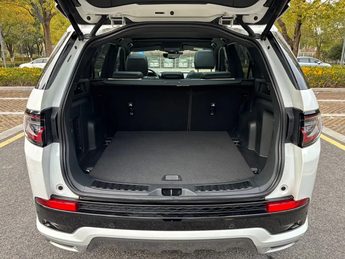 Land Rover Discovery Sport 2020 249PS R-Dynamic Performance фото 16