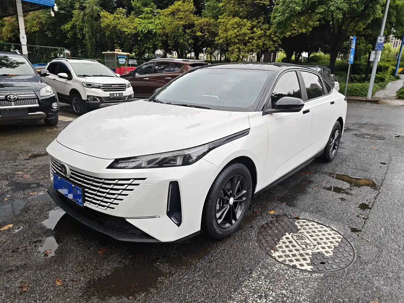Changan Yida 2023 Blue Whale NE 1.5T GDI DCT Premium