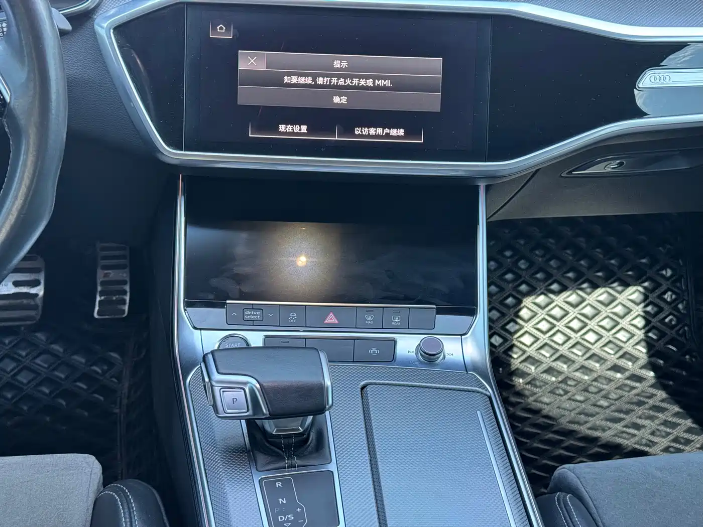 Audi A6L 2022 40 TFSI Luxury Dynamic фото 10