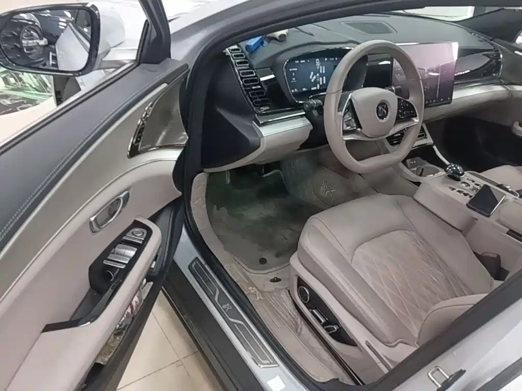 BYD Han 2025 2025 Model EV Smart Drive Edition 605KM Premium