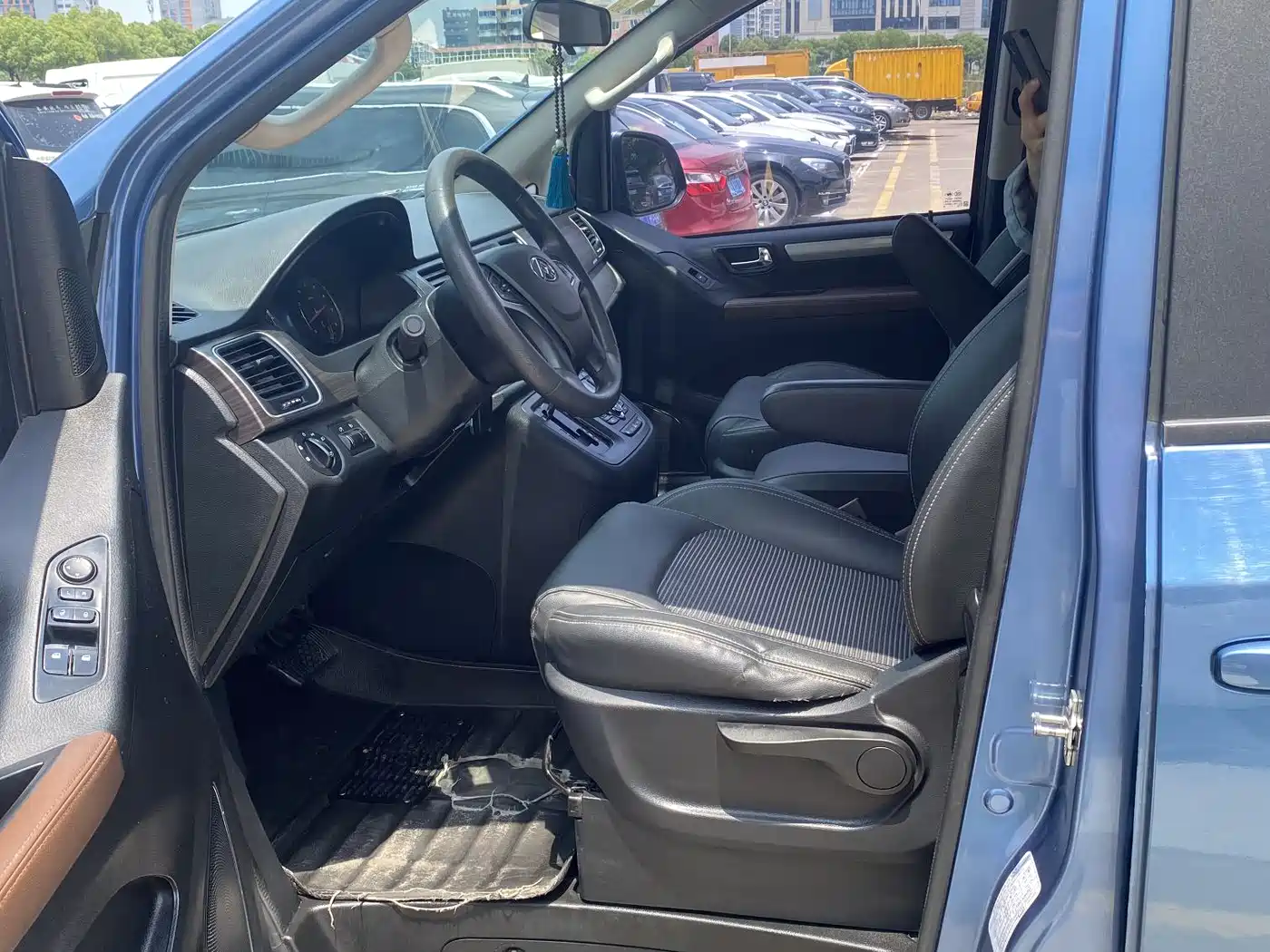 SAIC Maxus Maxus G10 2018 PLUS 2.0T Automatic Executive Edition фото 5