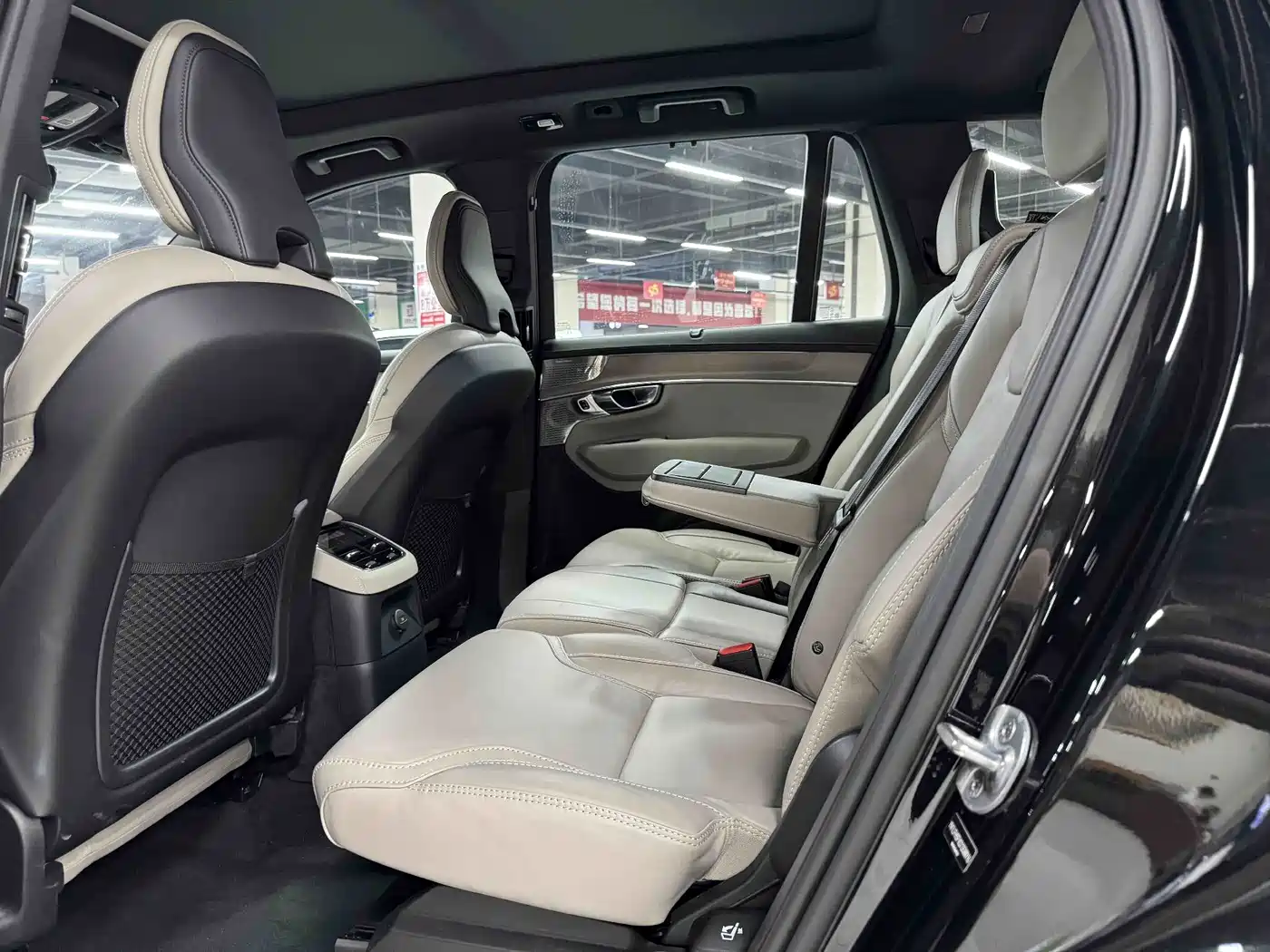 Volvo XC90 Plug-in Hybrid 2025 2025 T8 Smart Premium Luxury 7-Seater