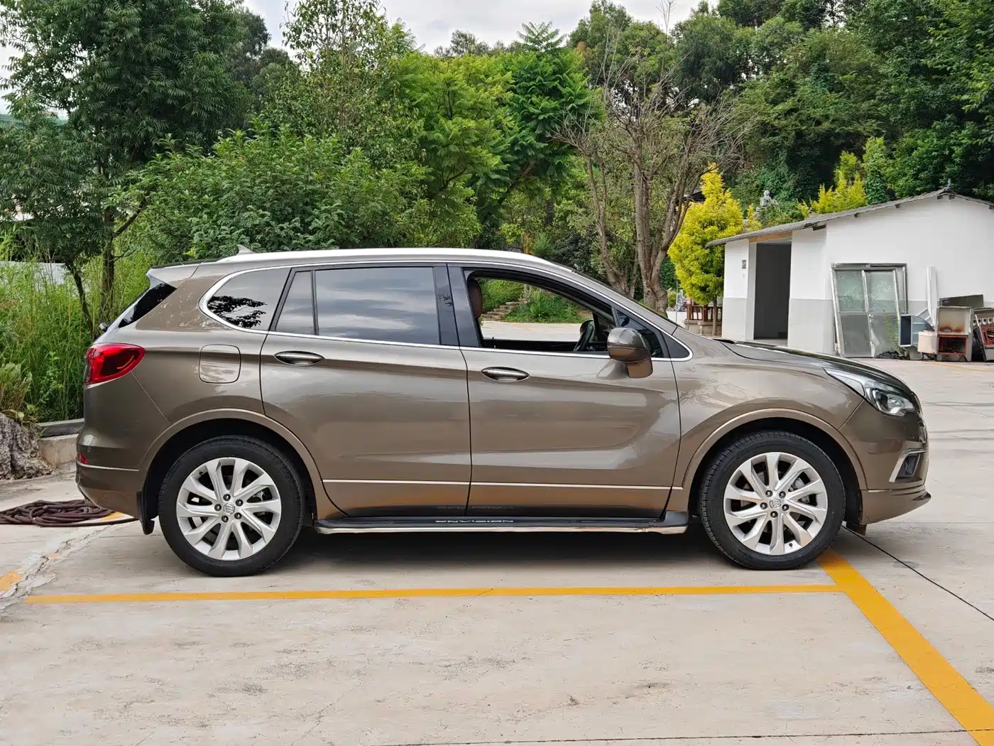 Buick Envision Plus 2015 2014 28T 4WD All-round Flagship