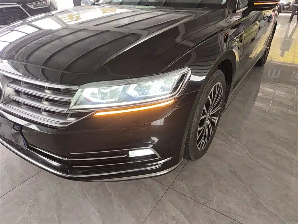 Volkswagen Phideon 2019 380TSI 2WD Business Edition China VI фото 24
