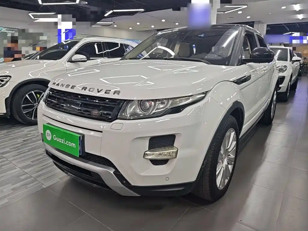 Land Rover Range Rover Evoque 2015 2.0T 5-Door Dynamic Edition