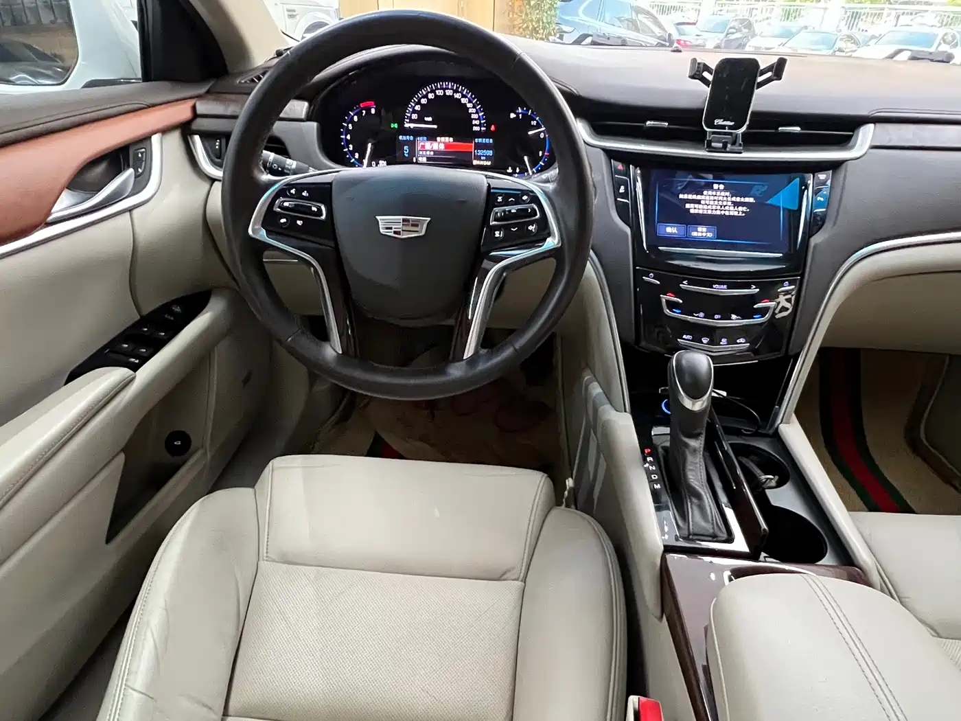 Cadillac XTS 2016 28T Luxury фото 24