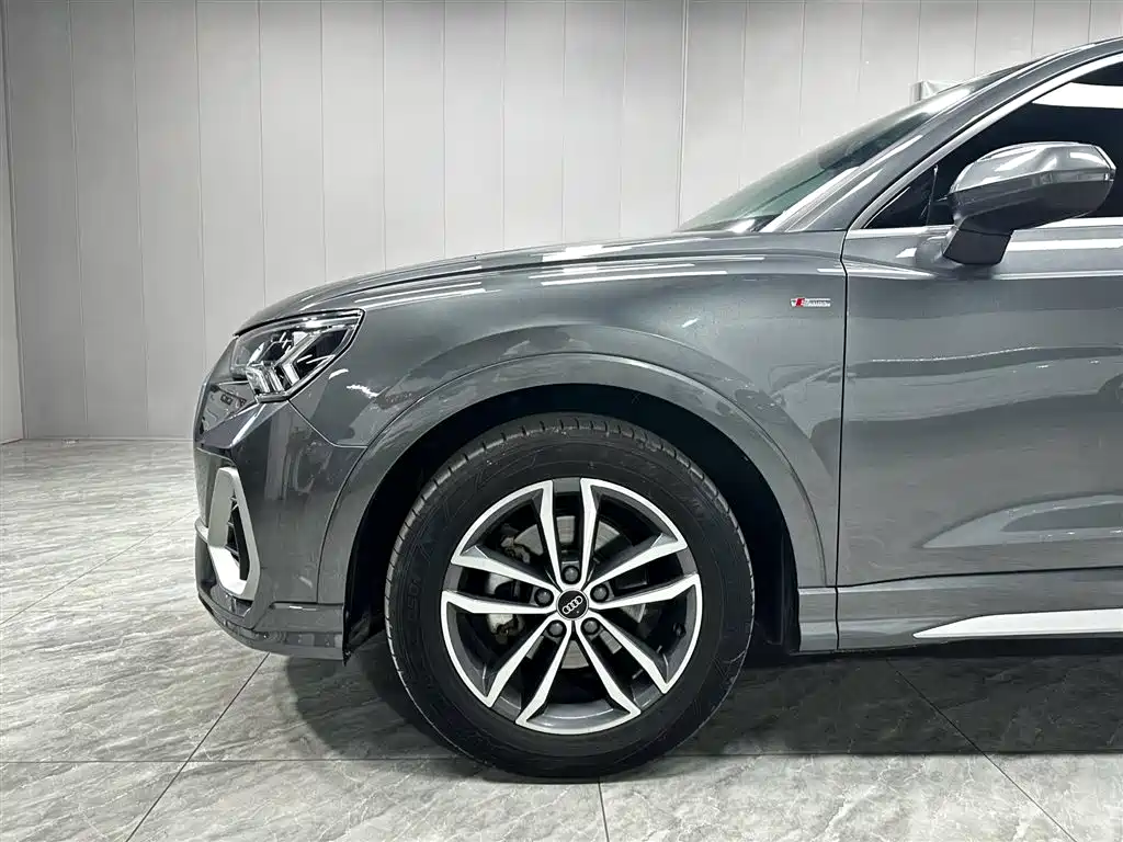 Audi Q3 2022 35 TFSI Fashion Dynamic фото 8